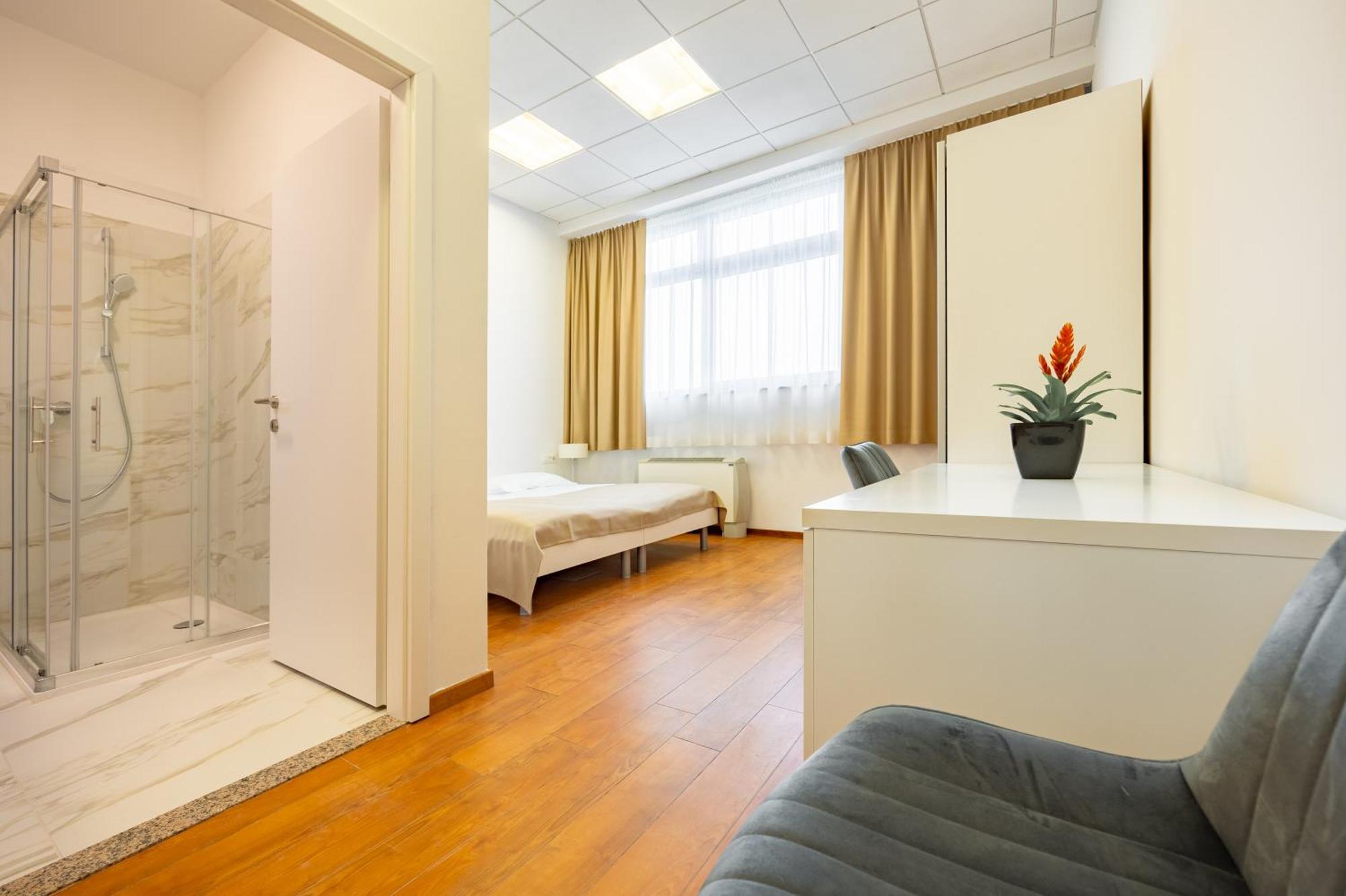 Garni Hotel Azul Kranj Buitenkant foto